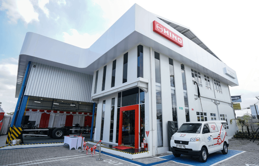 Hino Upgrade Dealer DCM Yogyakarta Jadi 3S, Layanan Makin Lengkap dan Cepat