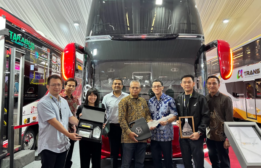 DCVI Serahkan Mercedes-Benz Bus ke Sejumlah PO di GIIAS 2026