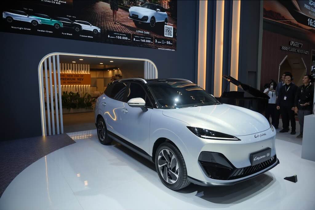 Bedah Keunggulan LEPAS E4 EV, SUV Listrik Premium Bertabur Fitur Canggih!