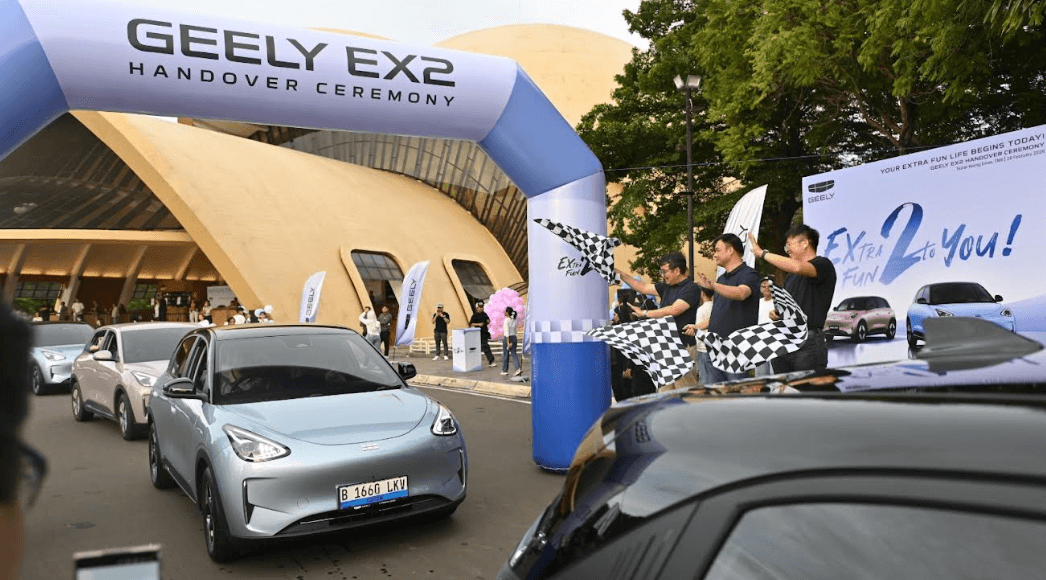 Ribuan Unit Ludes Dipesan! Geely EX2 Mulai Didistribusikan ke Konsumen Indonesia dan Thailand