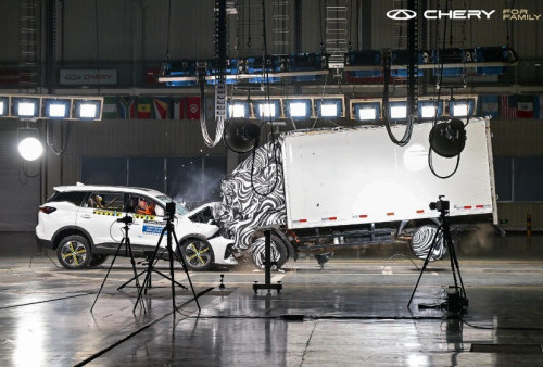 Seberapa Aman Chery TIGGO 7 Buat Mobil Keluarga? Chery Perlihatkan Langsung Lewat Uji Tabrak