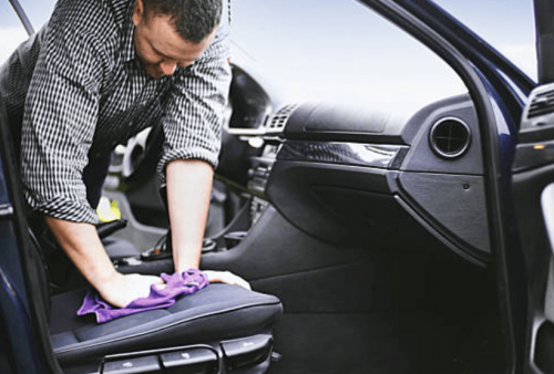 Gak Perlu Biaya Mahal! Ini 5 Tips Ampuh Usir Bau Apek di Kabin Mobil