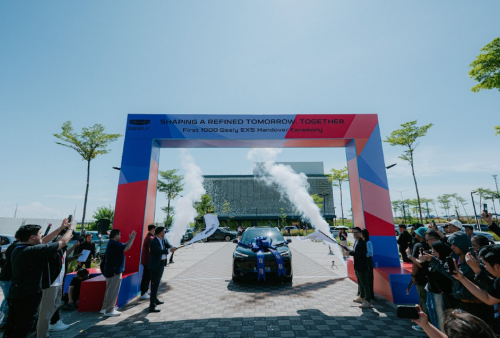 Geely Indonesia Serahkan Unit EX5 Perdana Ke Konsumen, Tandai Awal Baru Mobilitas Berkelanjutan