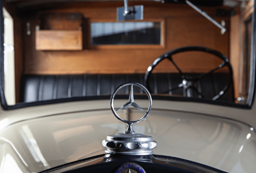 Mercedes-Benz Trucks Rayakan 130 Tahun Inovasi di Retro Classics Stuttgart 2026