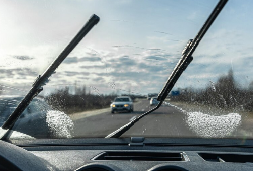 Lakukan Ini Agar Wiper Mobil Anda Lebih Awet dan Tahan Lama