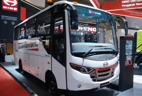 Gempur Medan Ekstrem, Hino Perkenalkan Bus 4x4 Terbaru di GIICOMVEC 2026