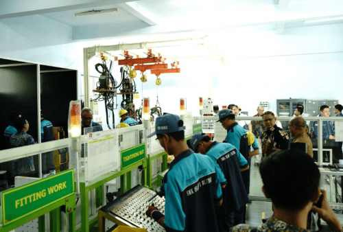 Siapkan Mekanik Handal, Daihatsu Resmikan Fasilitas DOJO di SMK Islam 1 Blitar