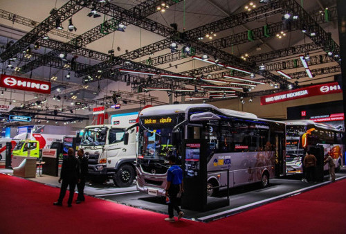 Hino Mencatatkan 106 SPK dan Raih Favorite Commercial Vehicle Truck di GIIAS 2024