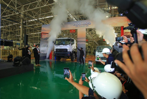 Isuzu Karawang Tembus Produksi 300 Ribu Unit, Truk Buatan Lokal Diekspor ke 25 Negara