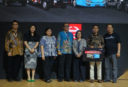 Hino Gelar The Journey of Hope, Ajak Masyarakat Ikut Jaga Lingkungan Lewat Konservasi Tukik dan Greenhouse