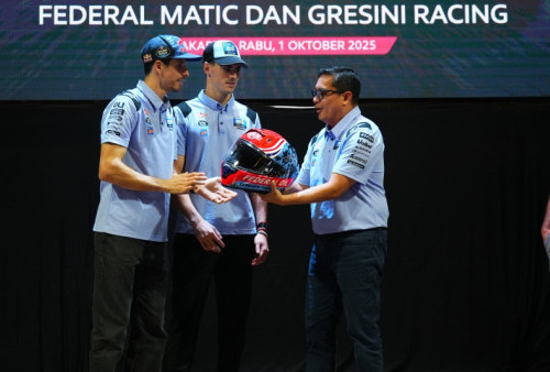 Duo Rider Gresini Racing Perkenalkan Keunggulan Pelumas Federal Oil untuk Motor Matic