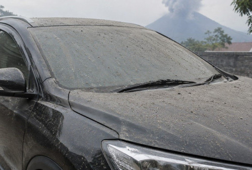 Abu Vulkanik Nempel di Mobil Jangan Langsung Digosok, Ini Risiko yang Bisa Terjadi pada Cat