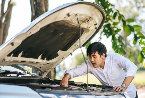 Cara yang Benar Mengganti Busi Mobil Anda