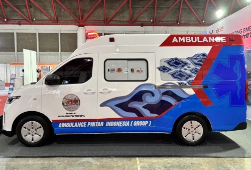 Wuling Perkenalkan Mitra EV Ambulans Go Green di Ajang EDRR Indonesia 2025