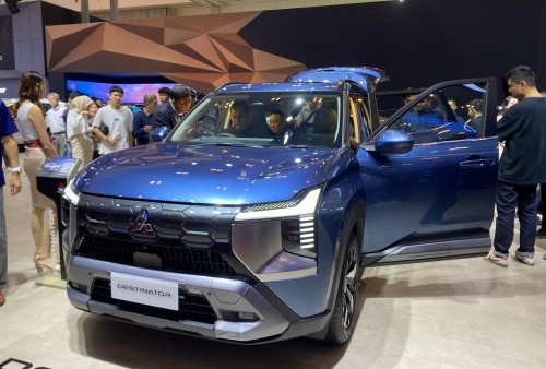 Mitsubishi All-New Destinator Mejeng di GIIAS 2025, SUV 7-Penumpang Serba Bisa!