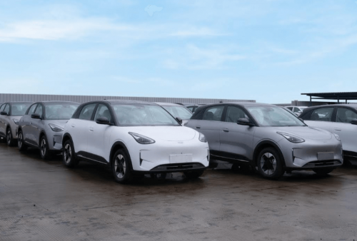 Geely Mulai Distribusikan Ribuan Unit EX2 ke Diler, Dikirim ke Konsumen Kapan?