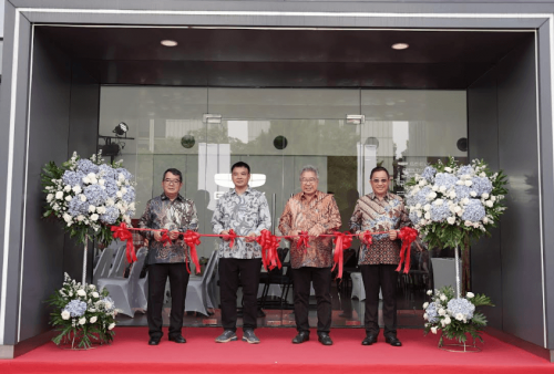 Gandeng DPM, Geely Resmi Buka Dua Dealer Baru di Jabodetabek