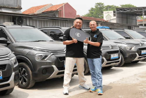 Dukung Operasional Bisnis, Citroen Serahkan E-C3 All Electric Batch Kedua ke PT Express