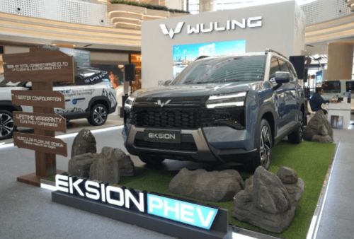 Wuling Eksion Sapa Warga Bekasi, Dibanderol Mulai Rp380 Jutaan