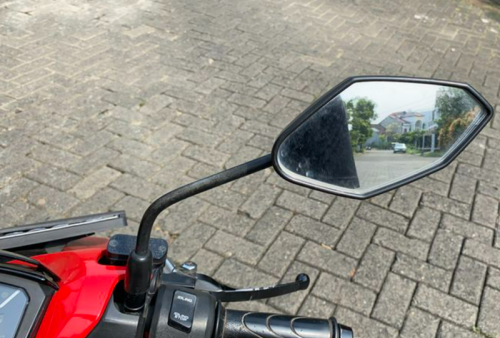 Cara Mudah Membaca Kondisi Jalan Melalui Kaca Spion Motor