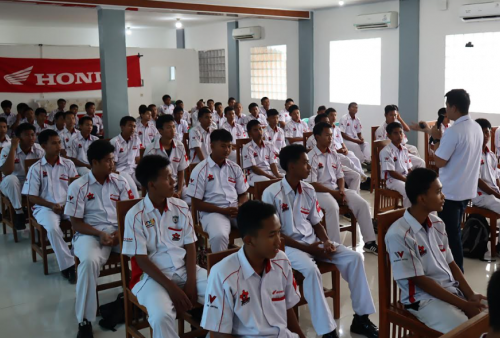 Dorong Kompetensi Siswa, WMS Gelar Program Astra Honda Berbagi Ilmu di SMKN 5 Kabupaten Tangerang 