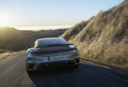 Porsche 911 Turbo 50 Years, Meluncurkan Model Edisi Eksklusifnya