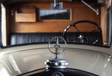 Mercedes-Benz Trucks Rayakan 130 Tahun Inovasi di Retro Classics Stuttgart 2026