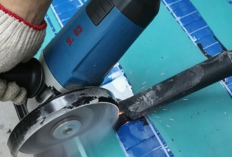 Viral! Blade Battery Gen 2 BYD Dibongkar Paksa Pakai Gerinda dan Palu, Hasilnya Mengejutkan